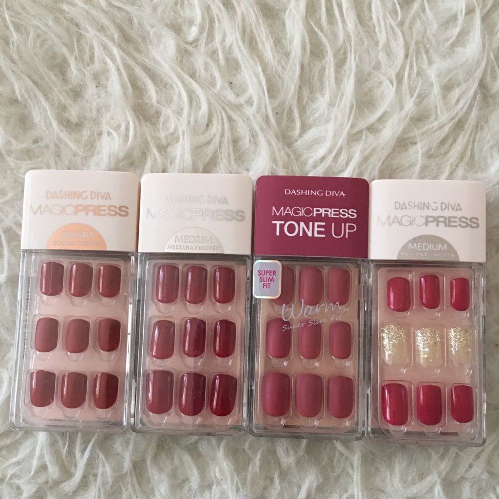 4 Red Sets of Dashing Diva Magic Press